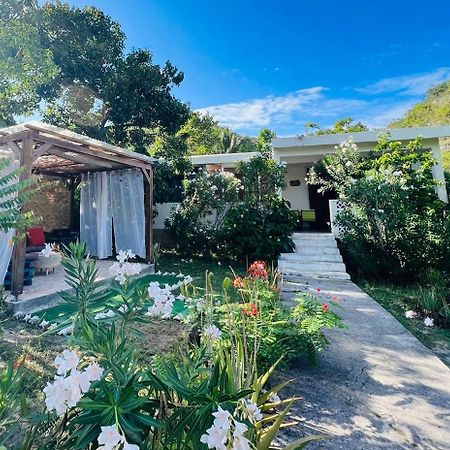 Ferienwohnung <Casa Colibri> La Desirade Les Galets Exterior foto